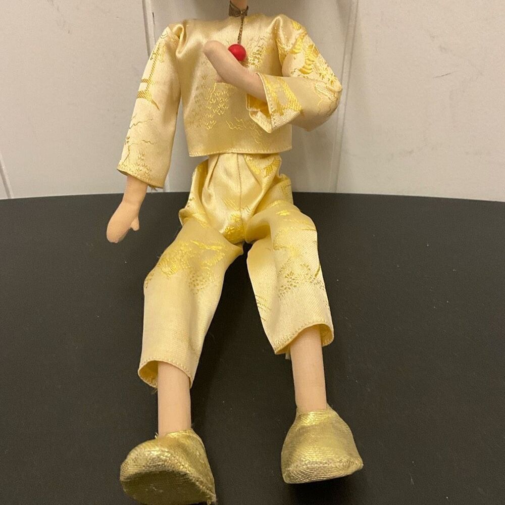 Vintage Handmade Mid Century Japanese Baby Doll Figurine Clothing Flowers Hair - Picture 4 of 11